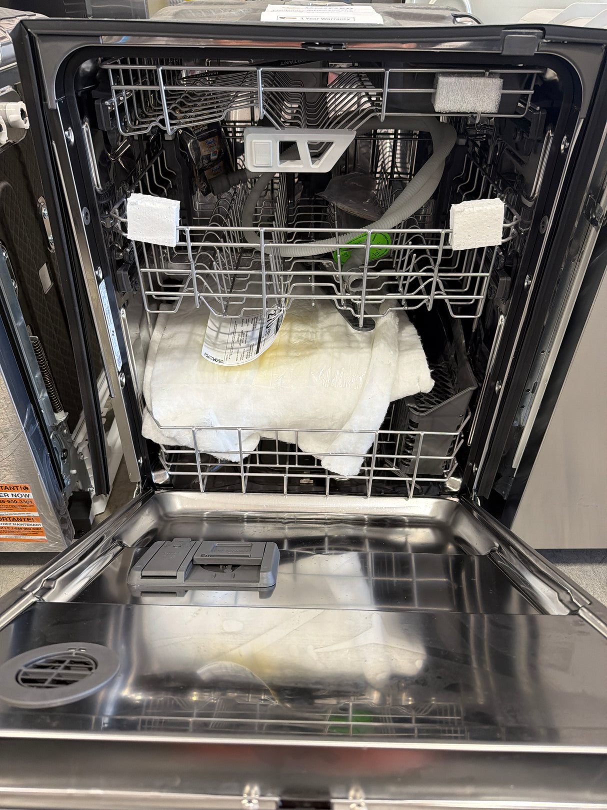 T10ID04 – WDPS7024RZ Top Control Dishwasher – Whirlpool