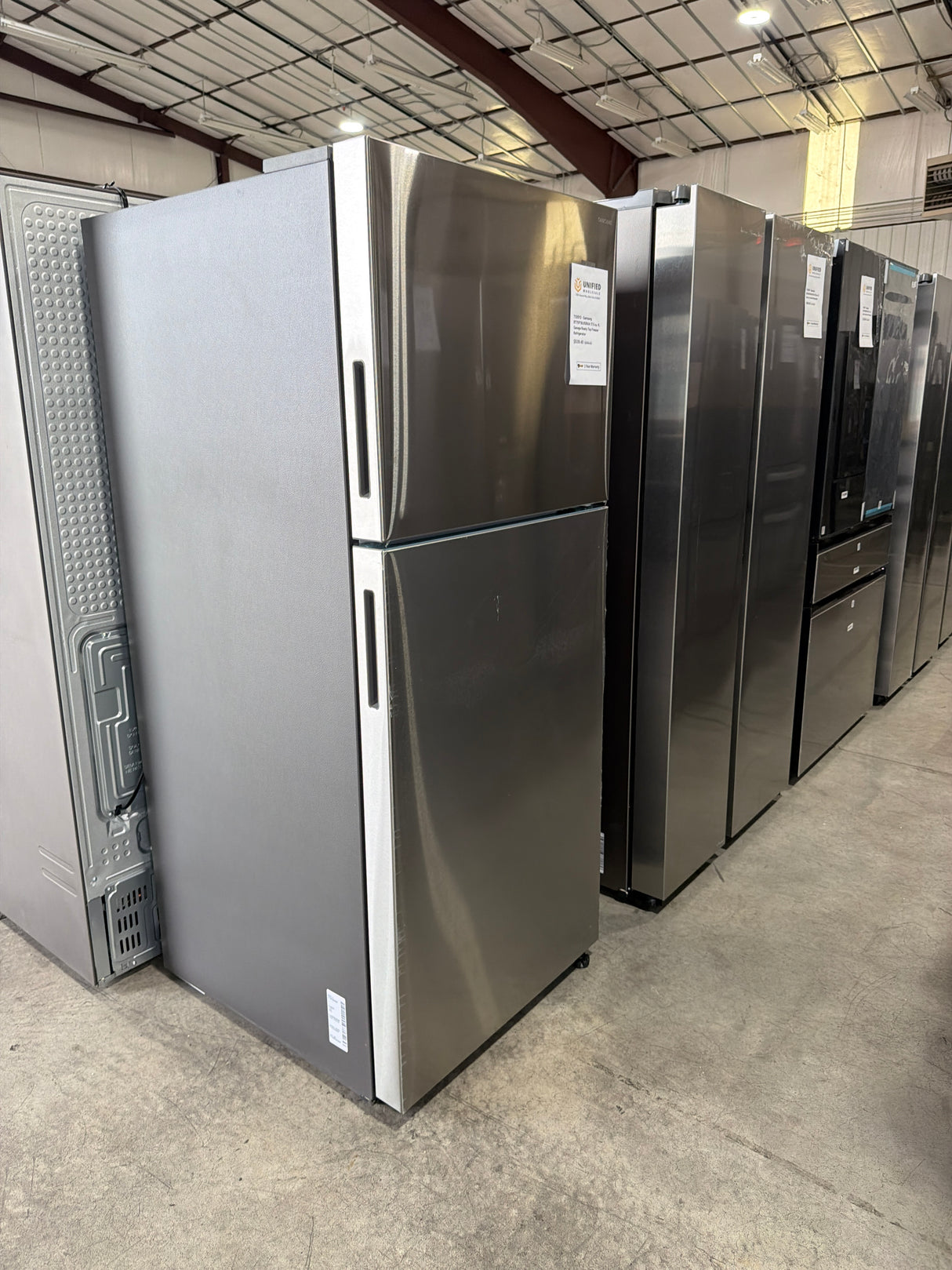 T12ID12 - Samsung RT70F18LRSRAA 17.5 cu. ft. Garage Ready Top Freezer Refrigerator