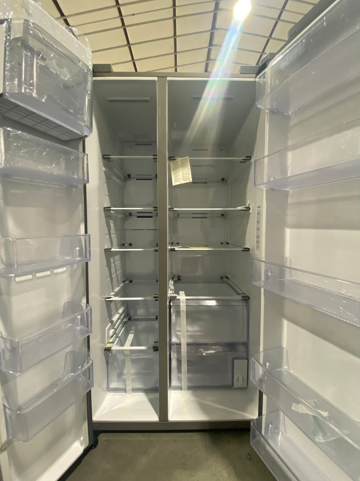T12ID17 - Samsung RS28A500ASR/AA 28 cu. ft. Side-by-Side Refrigerator