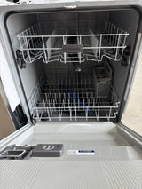 T9ID08 - Frigidaire FDPC4221AS Built-In Dishwasher