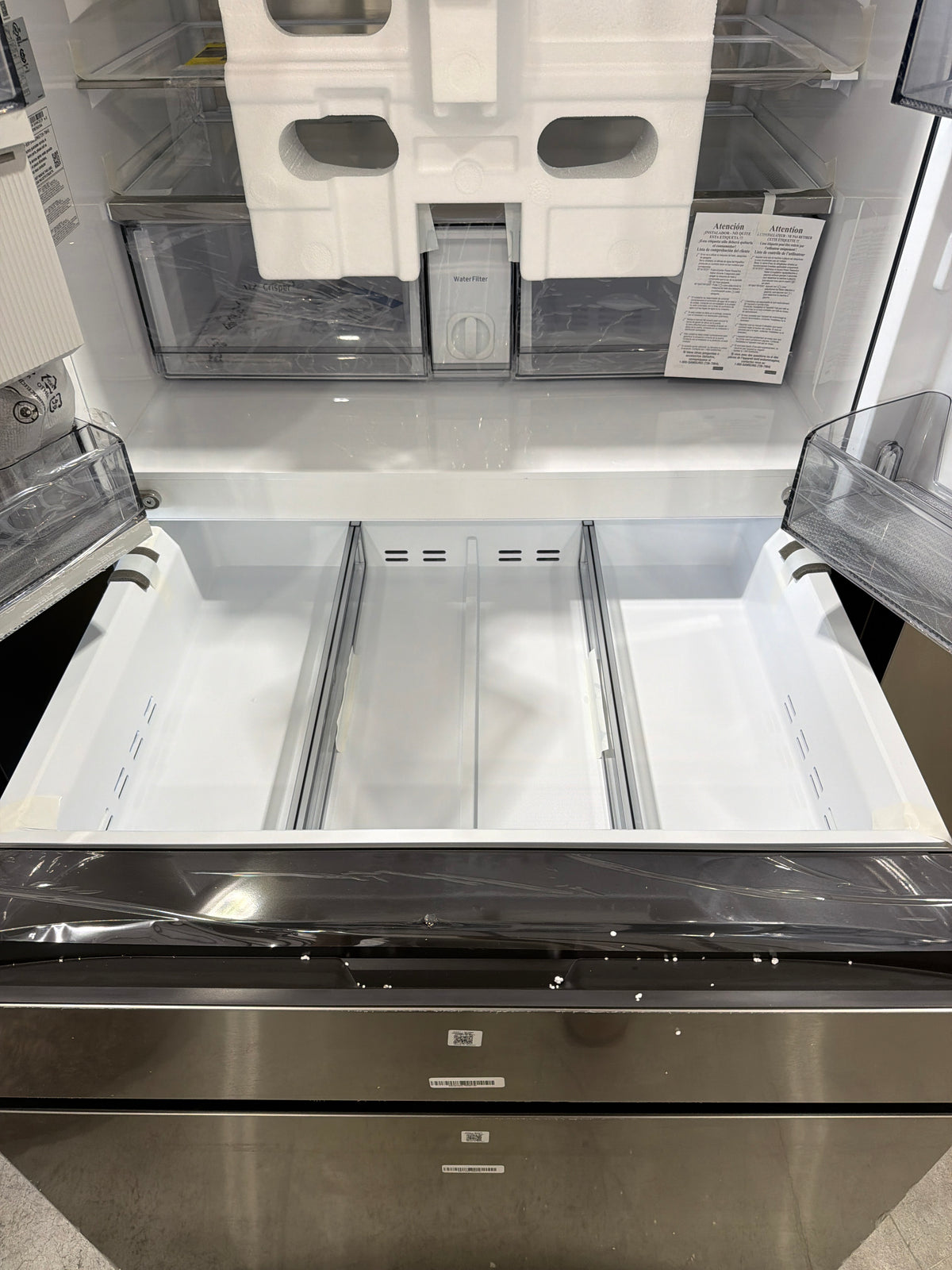 T13ID04 – RF90F29AECRAA 28.6 Cu. Ft. 4-Door French Door Refrigerator – Samsung
