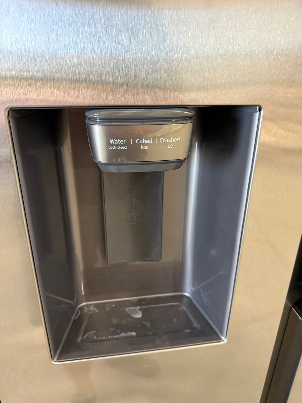 T8ID30 - Samsung RS22T5561SR/AA Side-by-Side Refrigerator