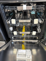 T8ID15 - Samsung DW90F89T0U12AA Smart Built-In Dishwasher