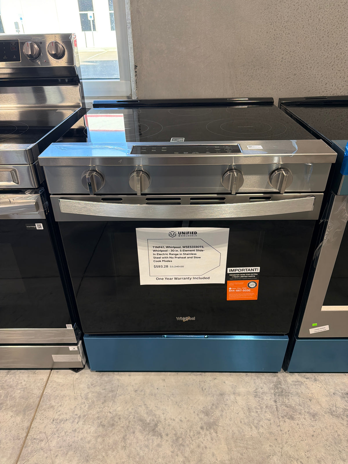 Whirlpool 30 in. 5-Element Slide-In Electric Range WSES3330TS - scratch and dent, Nampa ID