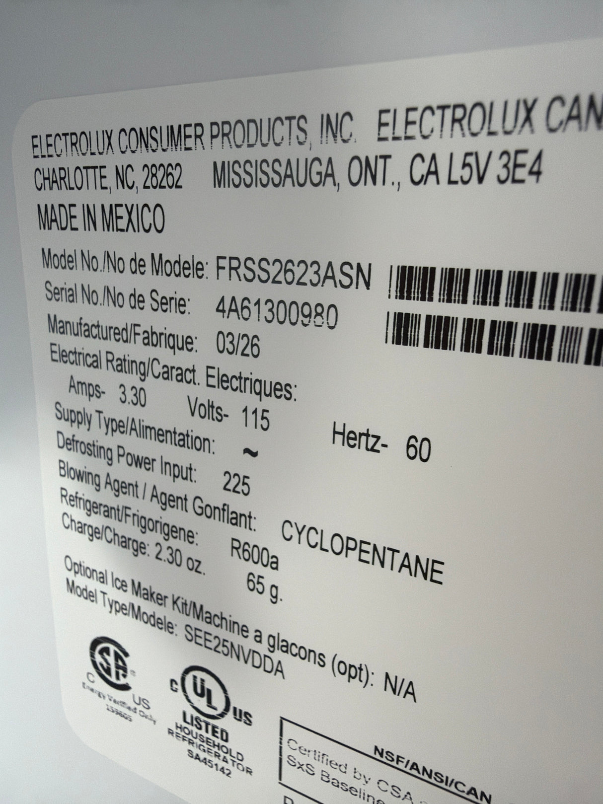 T9ID42 - Frigidaire FRSS2623AS Side-by-Side Refrigerator