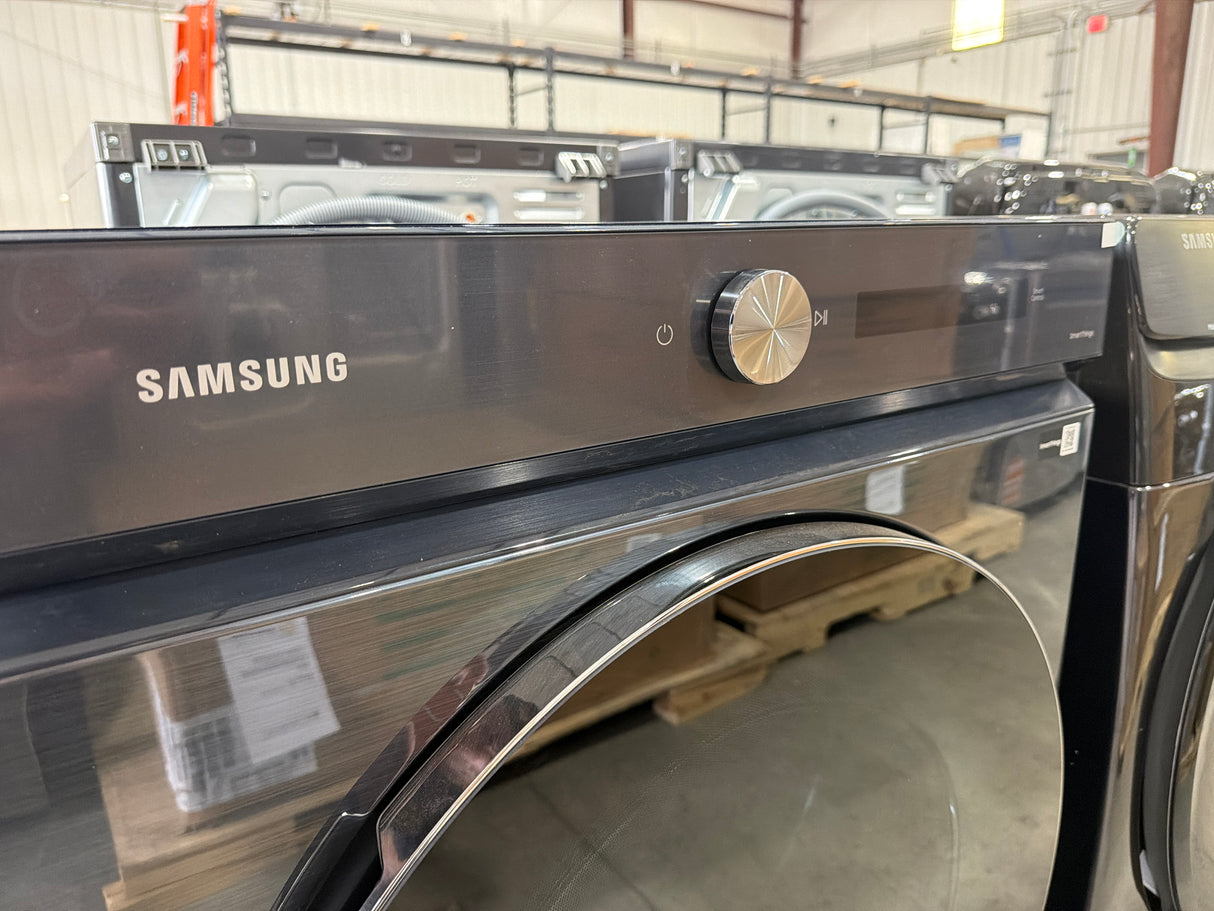 T12ID42 - Samsung DVE53BB8900DA3 7.6 cu. ft. Electric Dryer