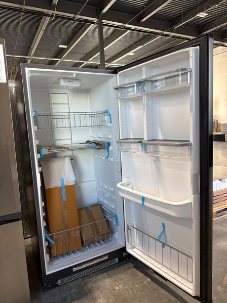 Gladiator 17.8 cu ft Upright Garage Freezer GAFZ30FDGB - scratch and dent, Nampa ID (photo 3)