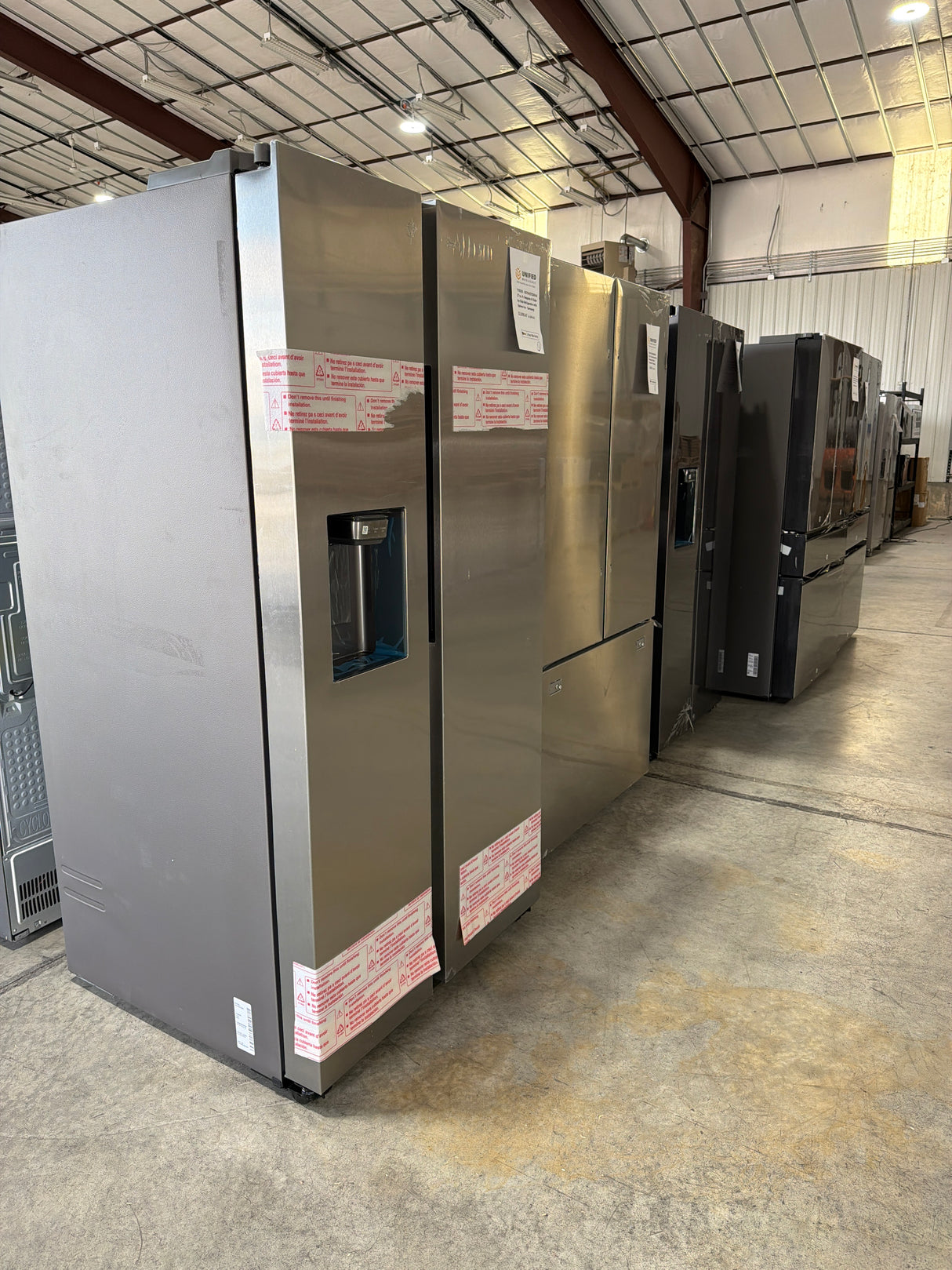 T11ID35 Samsung 27 cu ft Bespoke AI Side-by-Side Refrigerator with Sphere Ice RS70H27SDRAA –
