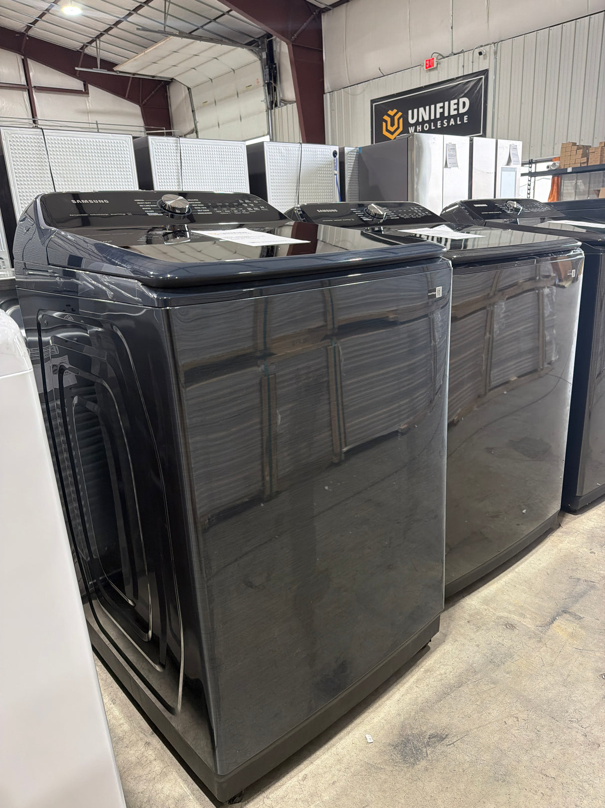 T12ID34 - Samsung WA54CG7150ADA4 5.4 cu. ft. Top Load Washer