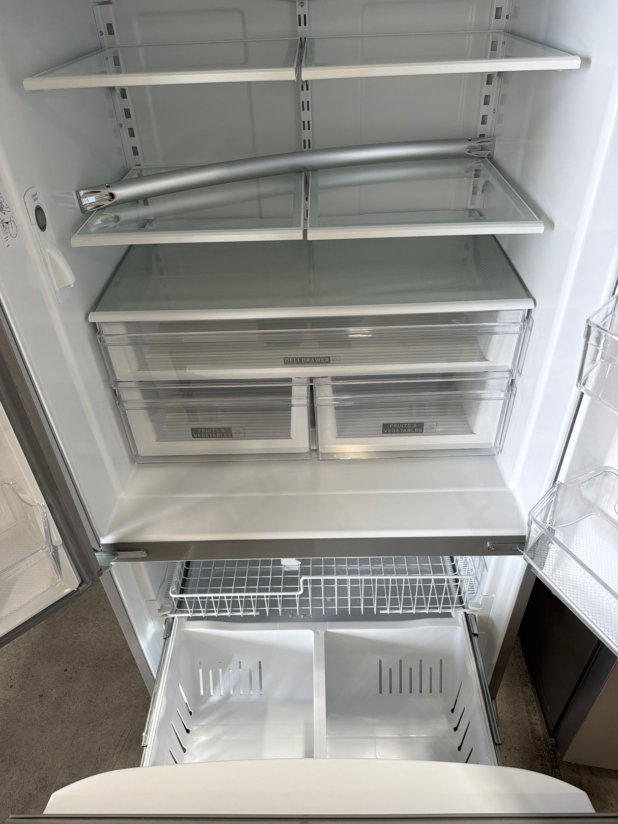 T7ID13 Whirlpool WRFF3236RZ Refrigerator French Door 25 Cu. Ft.