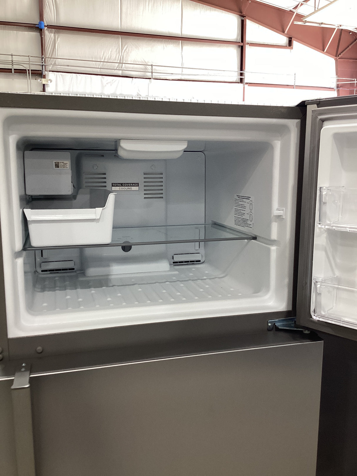 T7ID16 Whirlpool WRTX7419SZ Refrigerator Top Freezer 19 Cu. Ft.