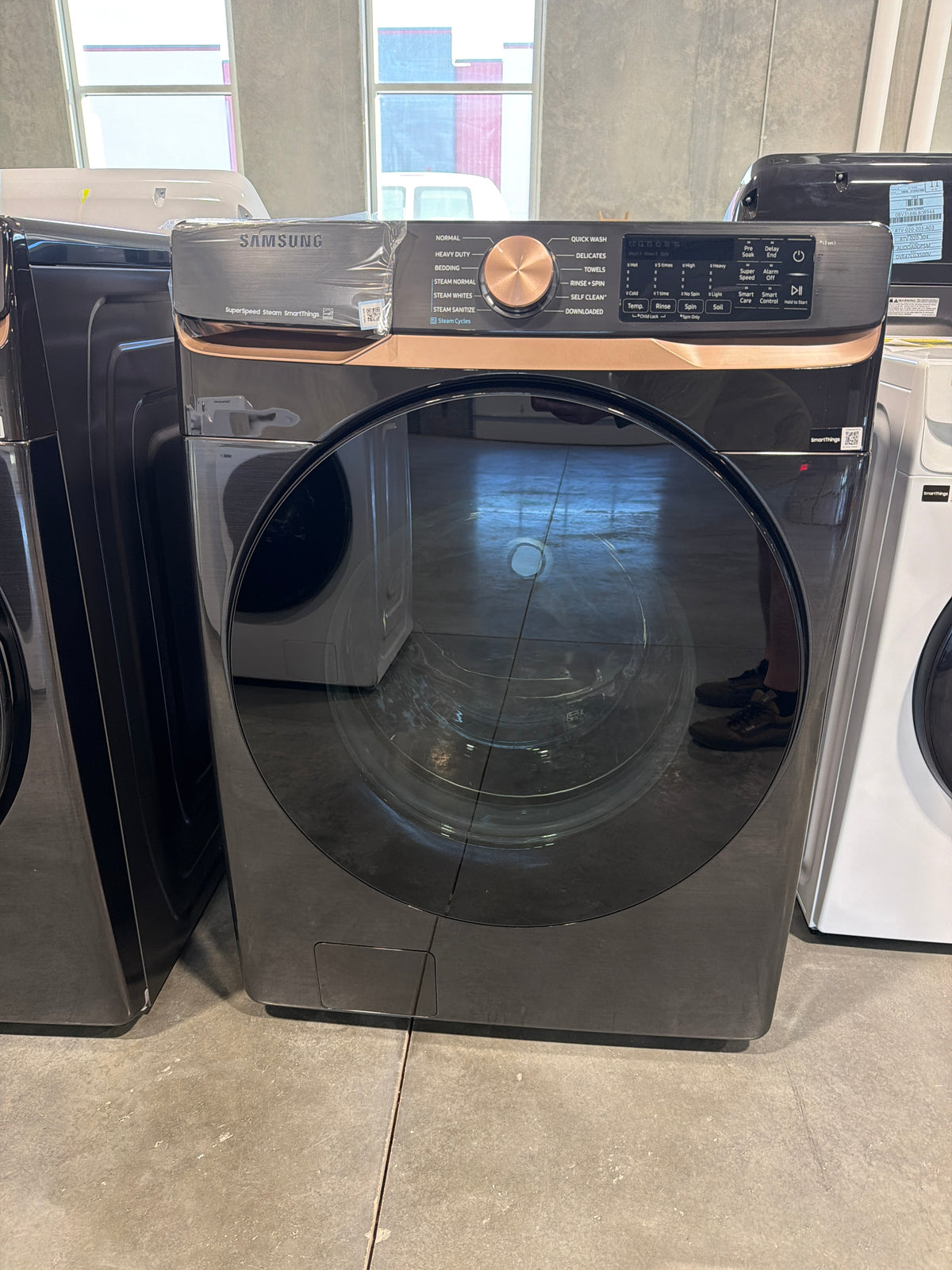Samsung 5.0 cu ft Smart Front Load Washer WF50BG8300AVUS – T2NP37