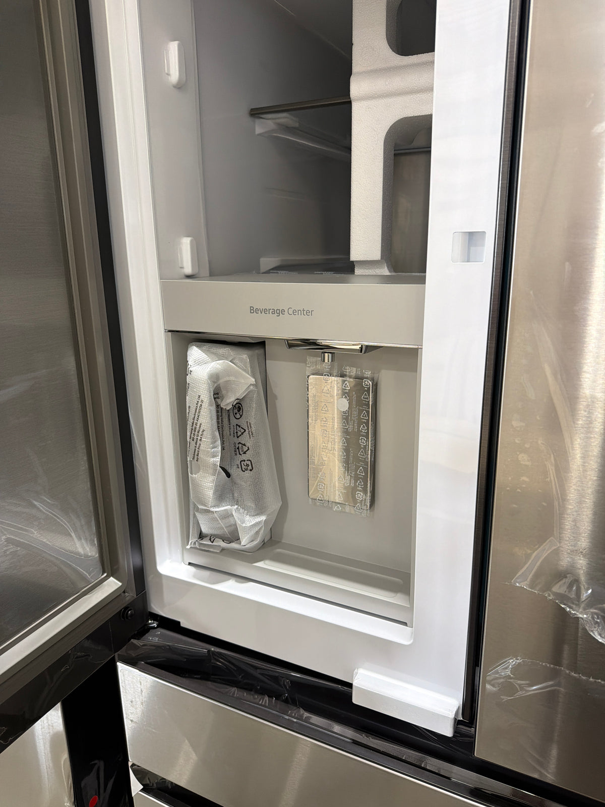 T13ID07 – RF29BB8600QLAA 28.8 Cu. Ft. 4-Door French Door Refrigerator – Samsung