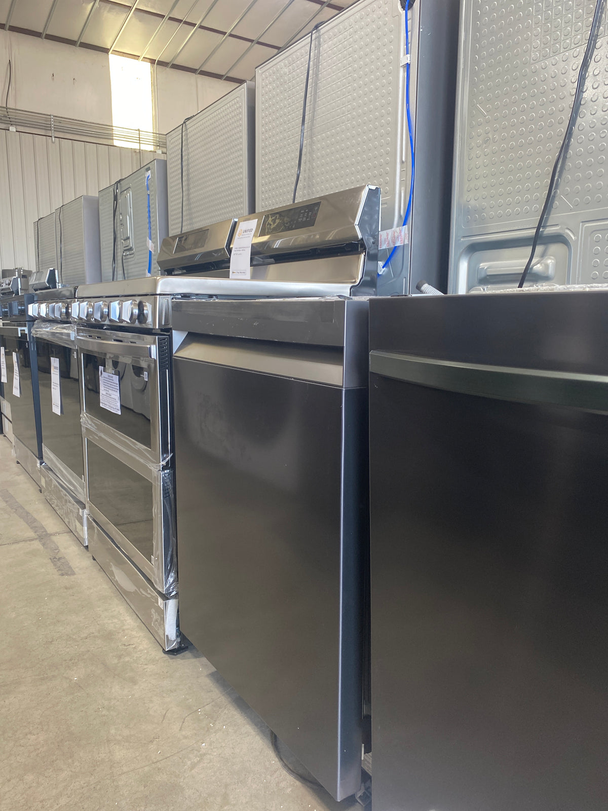 T13ID28 – DW80CG5450MTAA 46 dBA Smart Dishwasher – Samsung