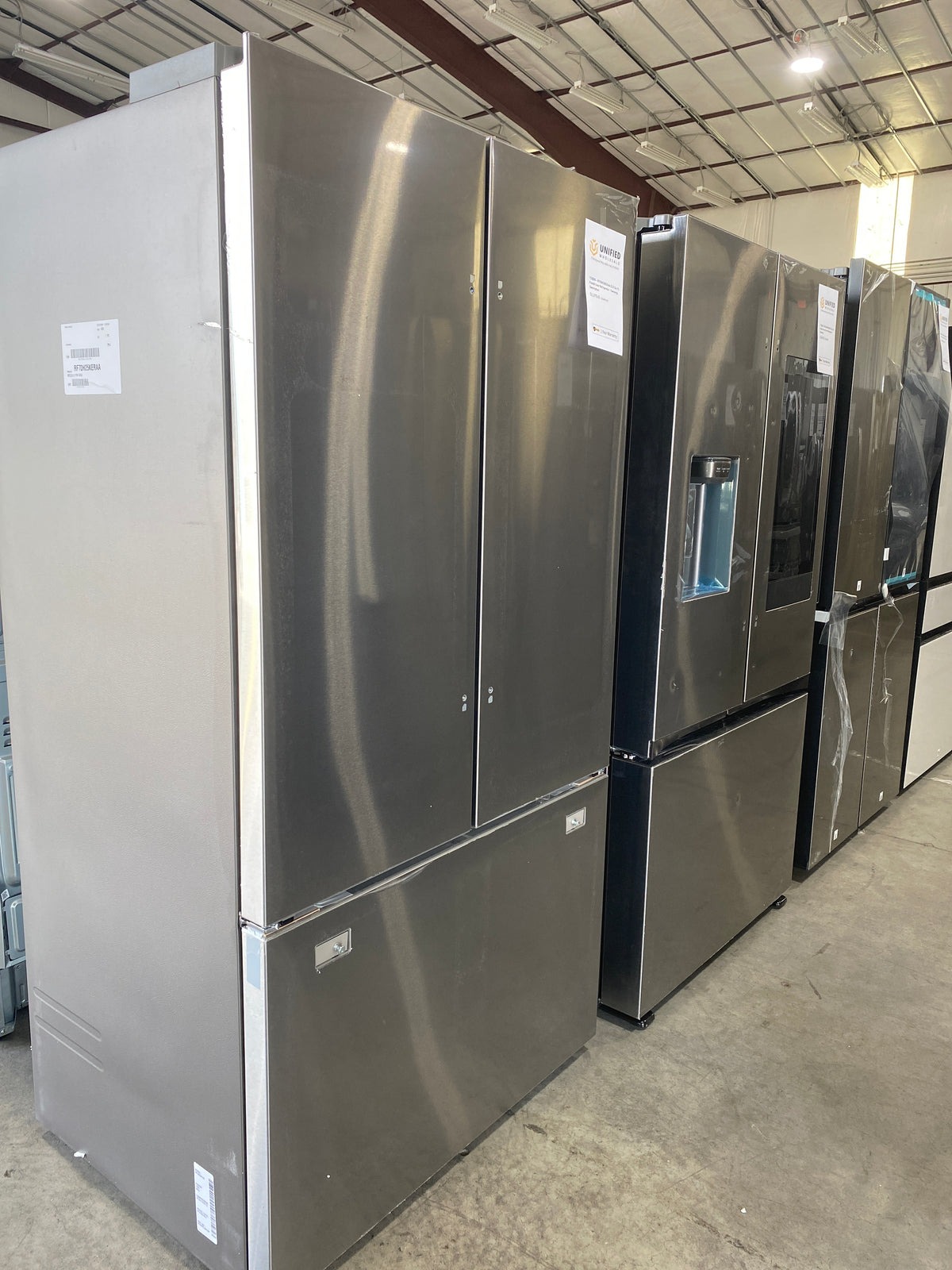 T13ID18 – RF70H25KERAA 23.5 Cu. Ft. French Door Refrigerator – Samsung  Description