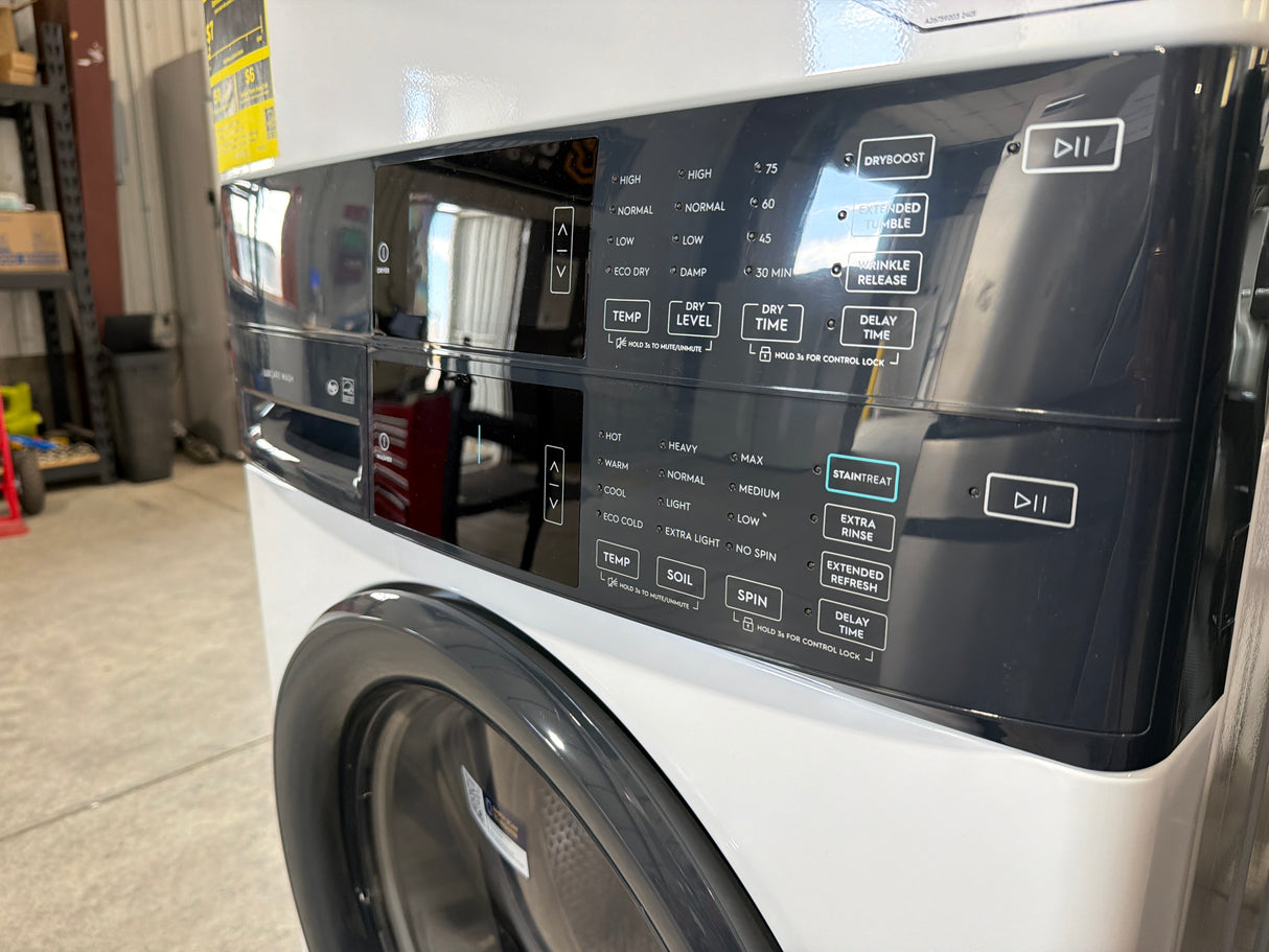 T9ID02 - Electrolux ELTE7300AW Laundry Tower Washer & Dryer