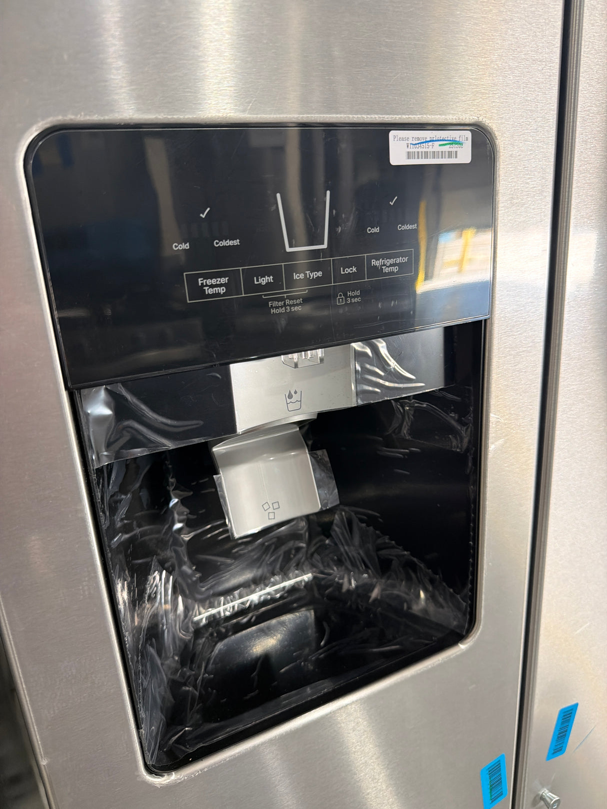 T10ID38 – WRS331SDHM Side-by-Side Refrigerator – Whirlpool