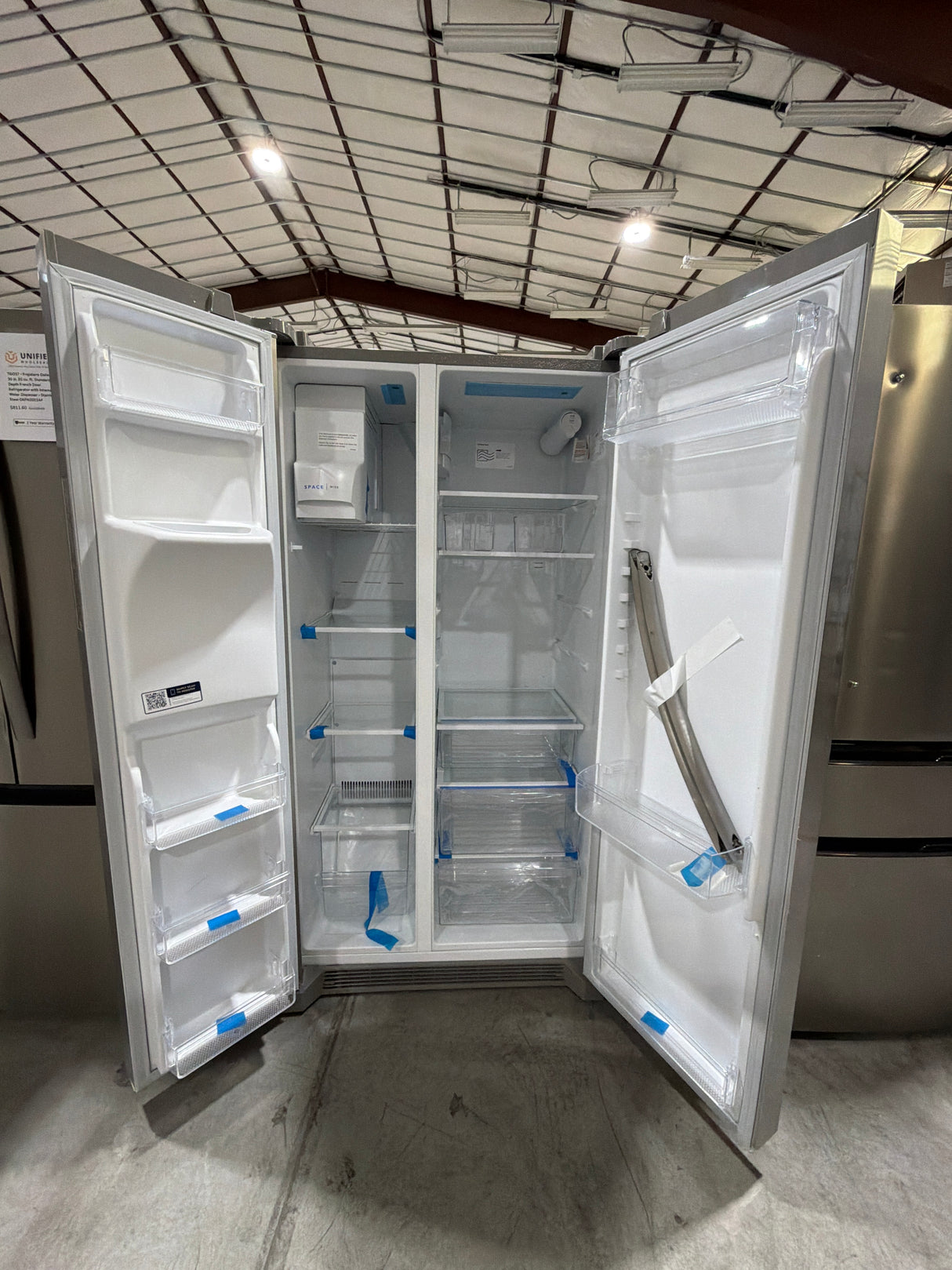 T6ID43 - Frigidaire - 22.3 Cu. Ft. 36'' Counter Depth Side by Side Refrigerator - Stainless Steel  FRSC2333AS