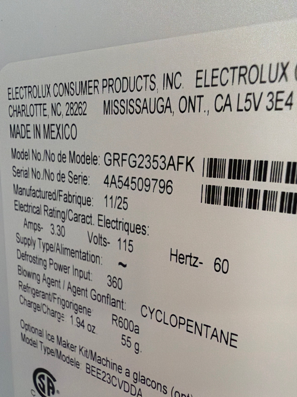 T9ID47 - Frigidaire GRFG2353AF French Door Refrigerator