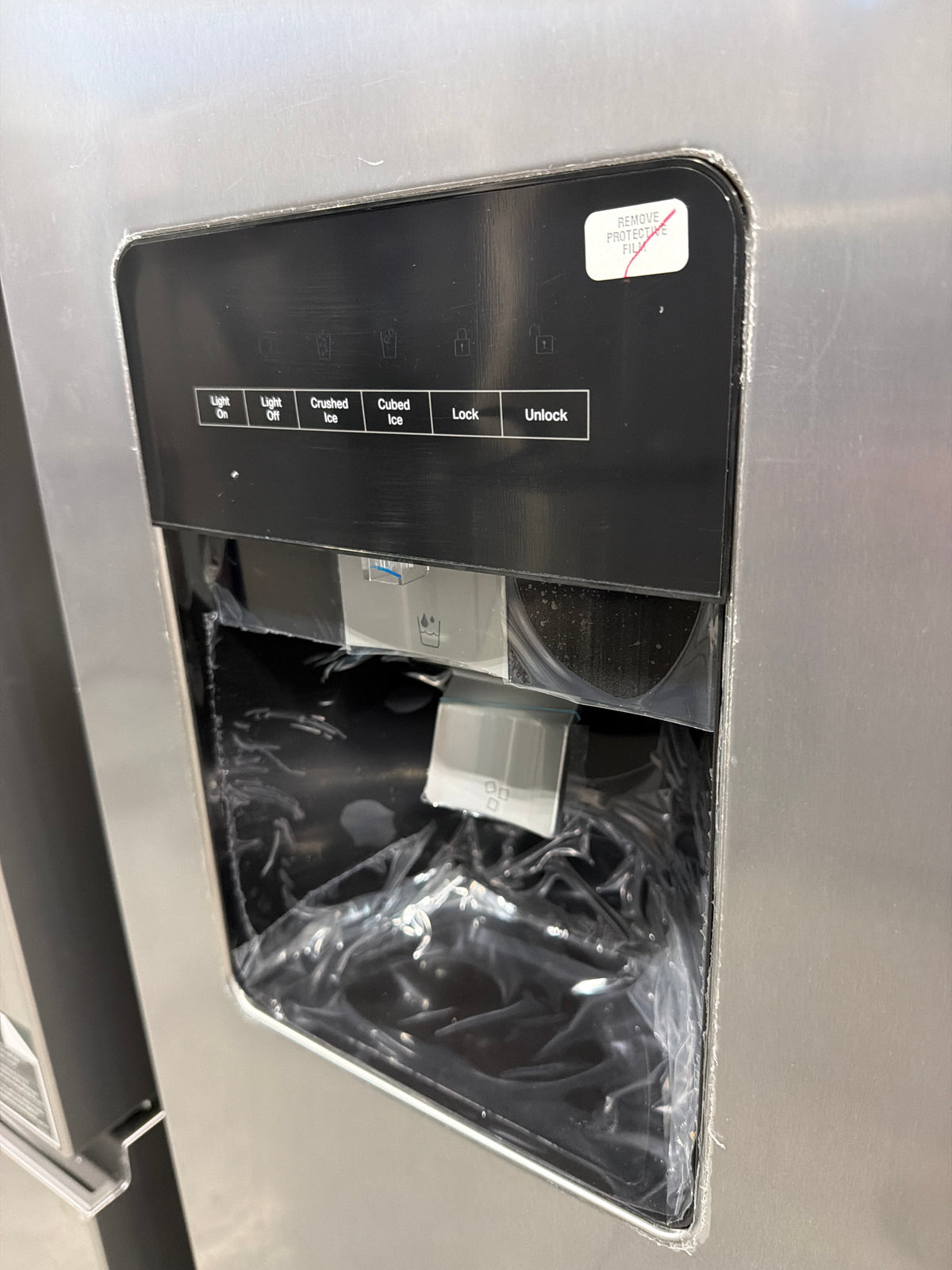 Whirlpool 24.6 cu ft Side-by-Side Refrigerator WRS315SDHM - scratch and dent, Nampa ID (photo 3)