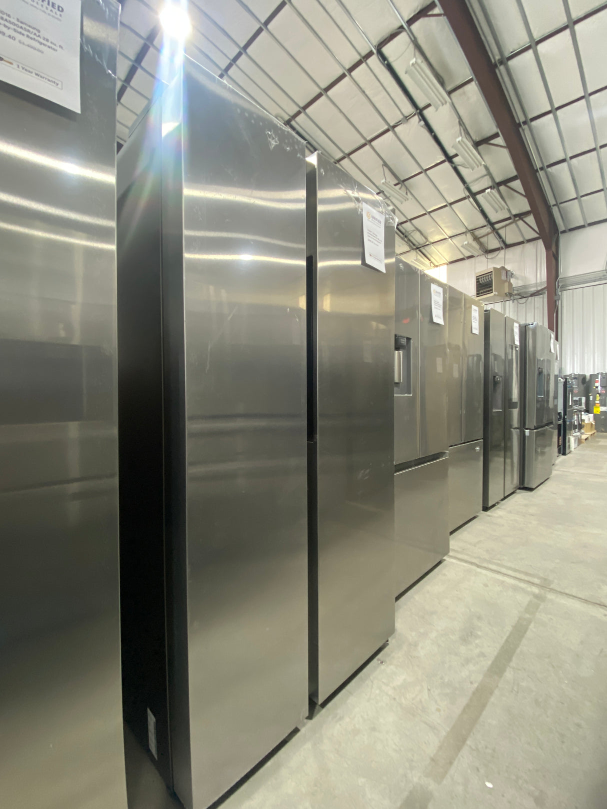 T12ID17 - Samsung RS28A500ASR/AA 28 cu. ft. Side-by-Side Refrigerator