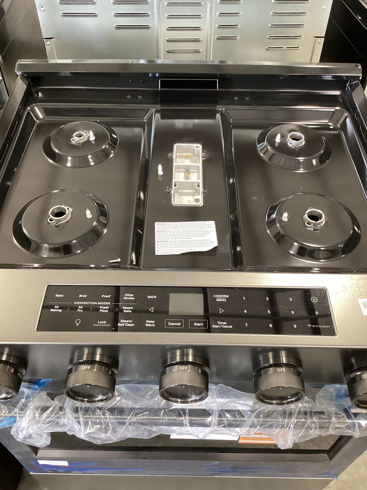 T7ID32 KSGS530SBE KitchenAid 5.0 Cu. Ft. Smart Slide-in Gas Range with Convection Cooking