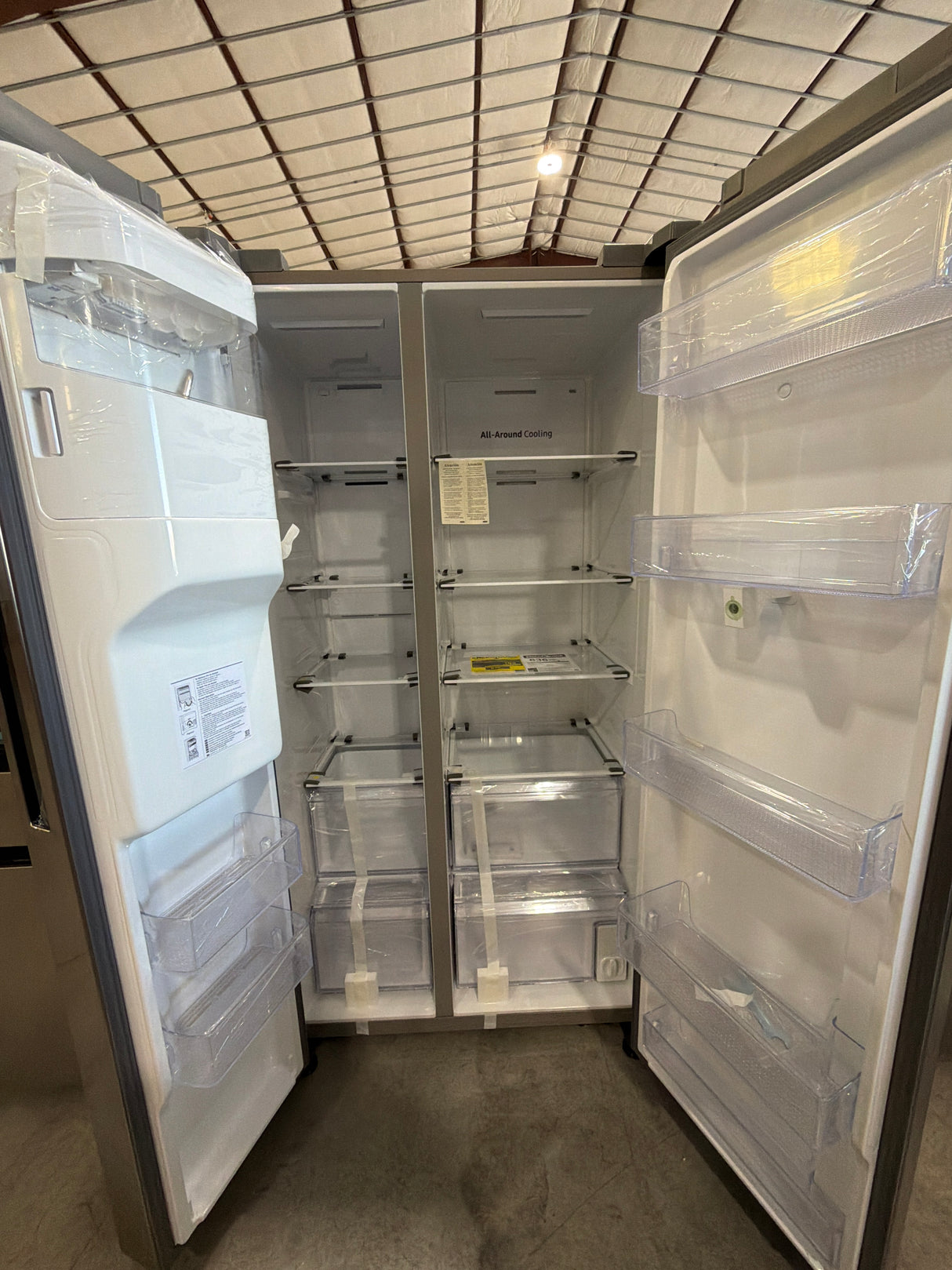 T8ID31 - Samsung RS22T5561SR/AA Side-by-Side Refrigerator