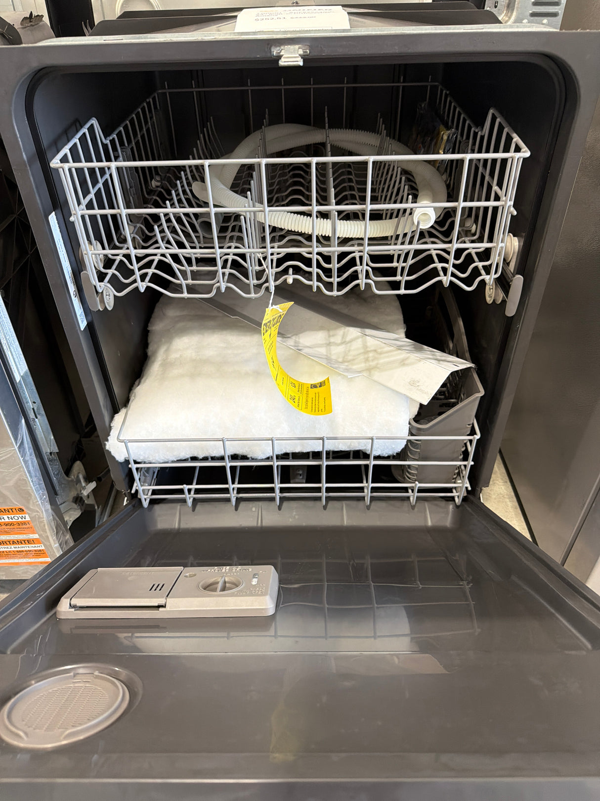 T10ID01 – ADFS2524RW 24" Built-In Dishwasher – Amana