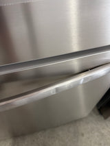 T9ID47 - Frigidaire GRFG2353AF French Door Refrigerator