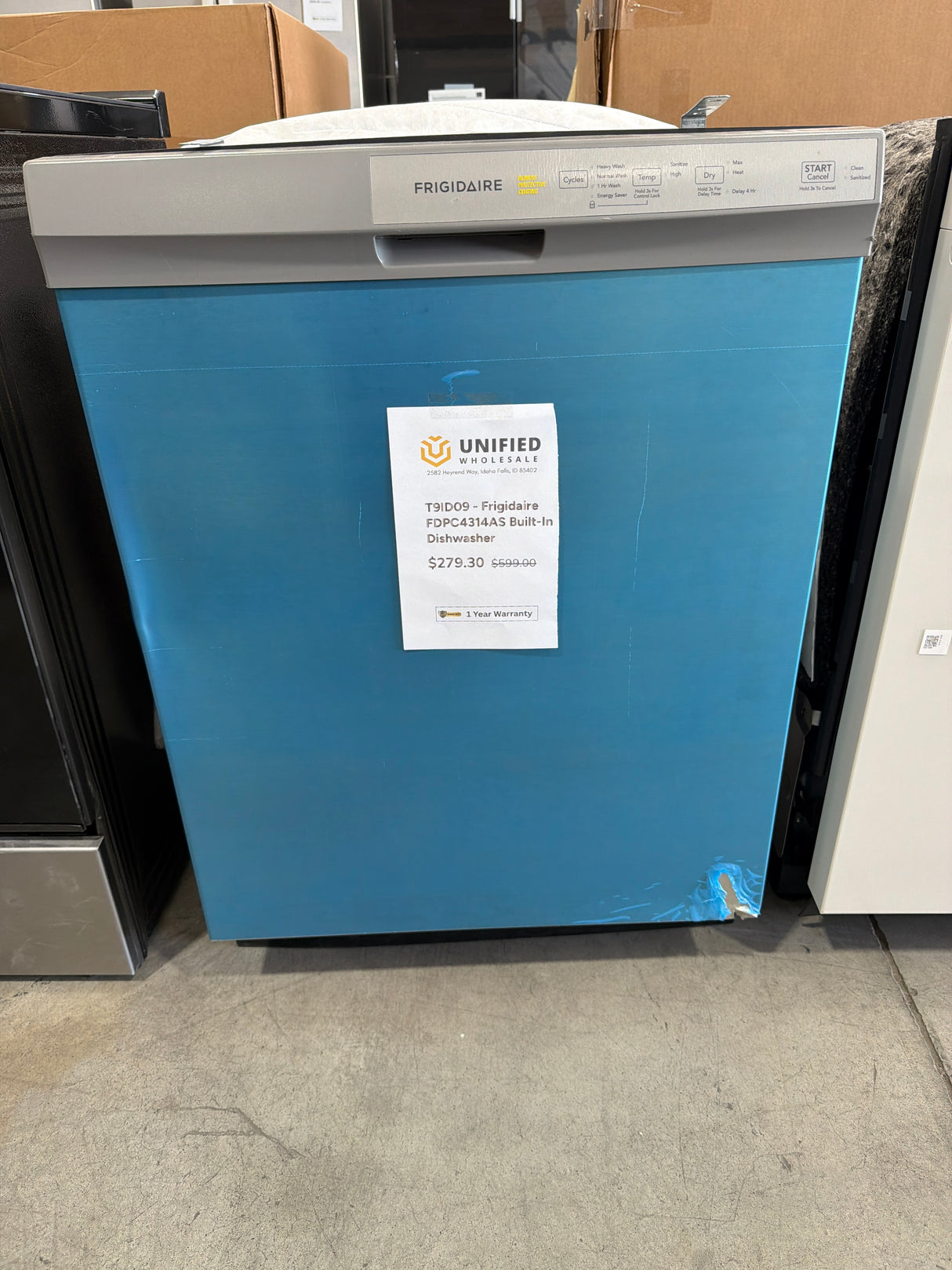 T9ID09 - Frigidaire FDPC4314AS Built-In Dishwasher