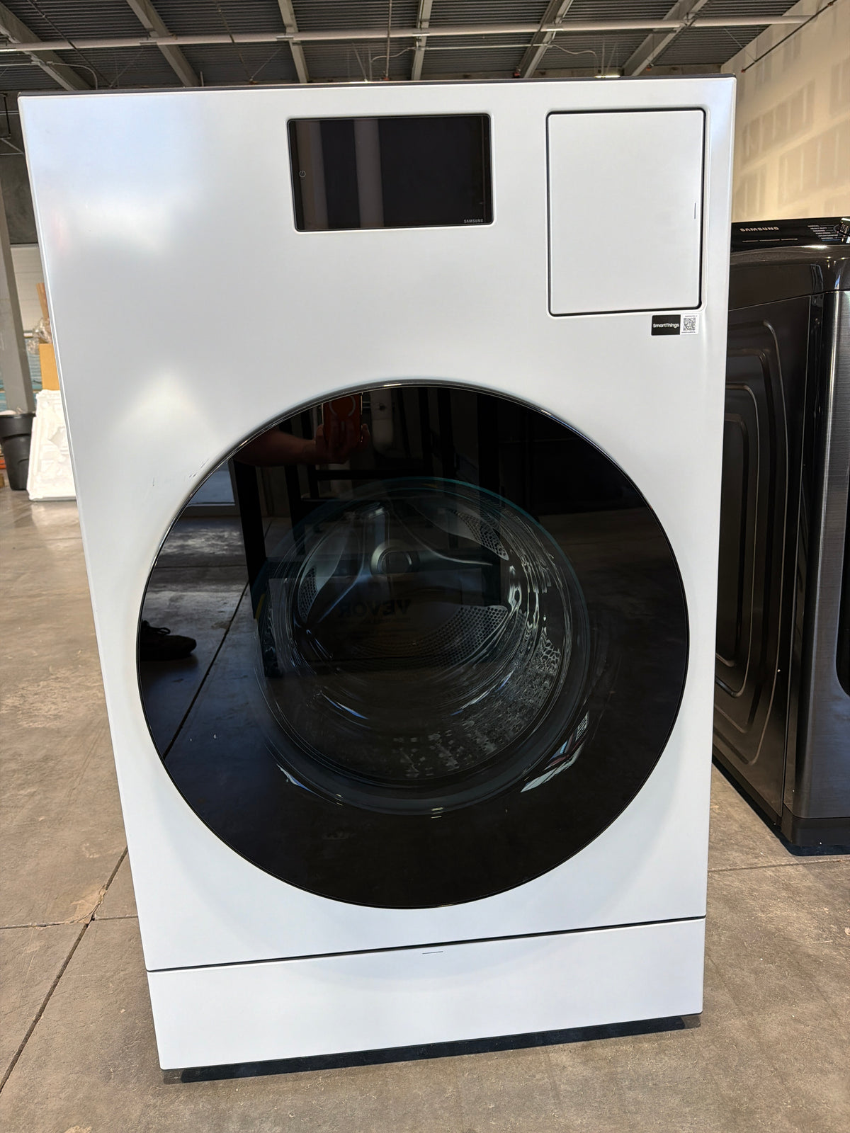 Samsung 5.3 cu ft Bespoke AI Vented All-in-One Washer & Dryer WD90F53AVYUS – T2NP01