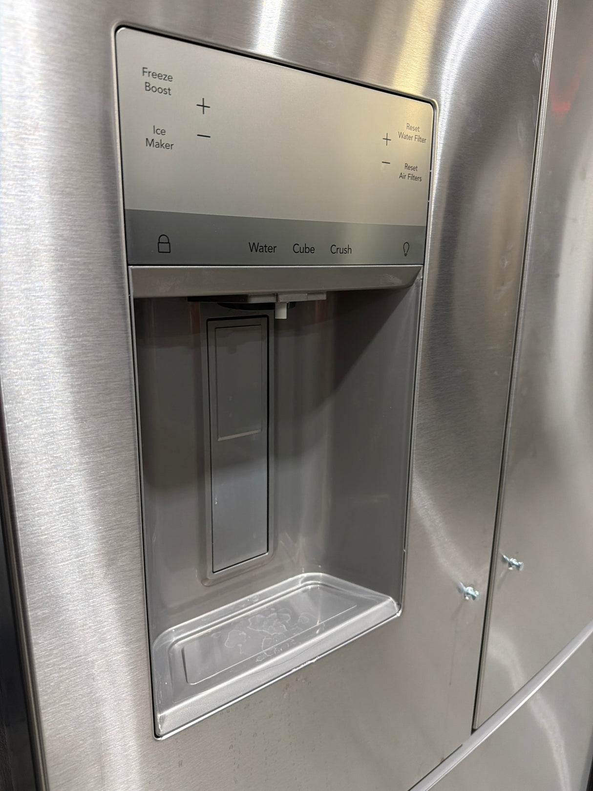 T6ID32 - Frigidaire - 28 Cu. Ft. Standard Depth French Door Refrigerator in Smudge-Proof Stainless Steel FRFS2823AF