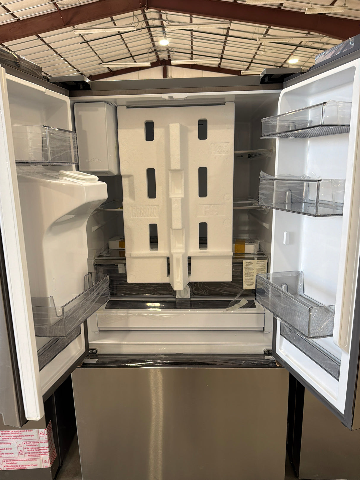 T8ID24 - Samsung RF32CG5B30SRAA Bespoke French Door Refrigerator