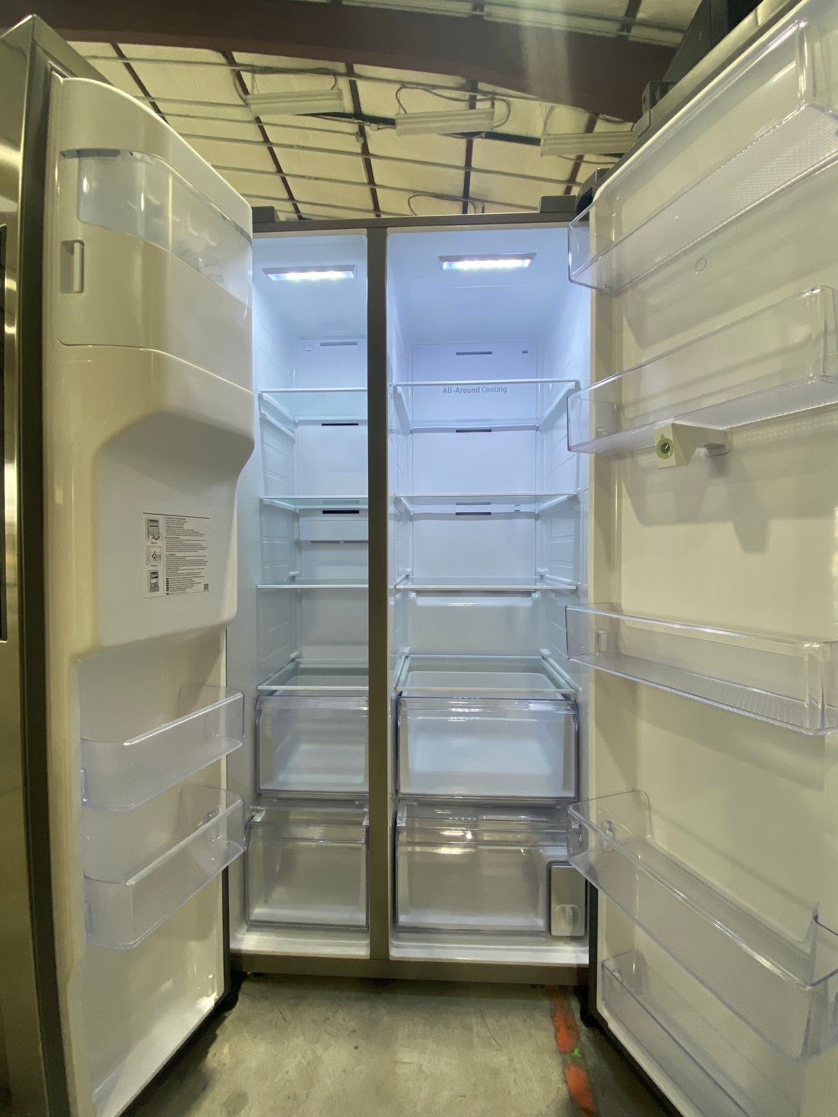 T12ID05 - Samsung RS22T5561SR/AA 21.5 cu. ft. Side-by-Side Refrigerator