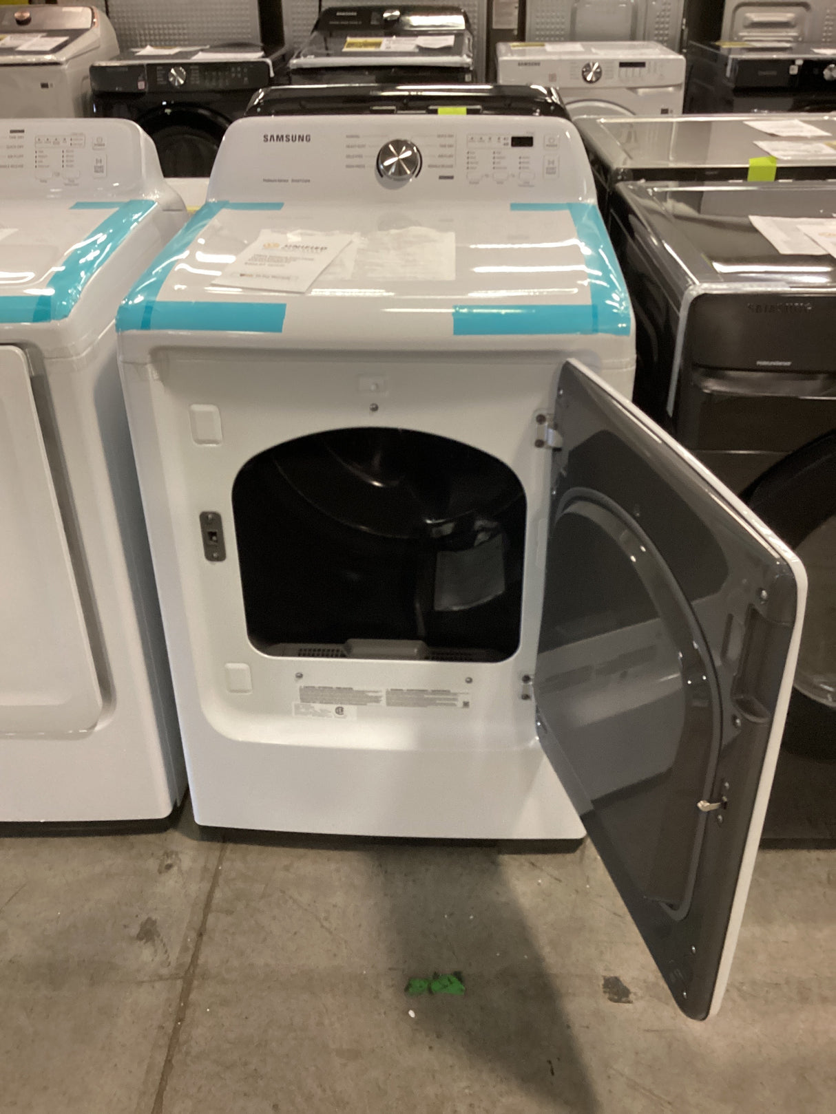 T1ID14 Samsung Extra Large Vented Electric Dryer DVE45T3200W/A3
