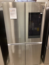 T1ID30  23 cu. ft. Smart Counter Depth 4-Door Flex™ refrigerator with Family Hub™ and Beverage Center in Stainless Steel RF23A9771SR/AA