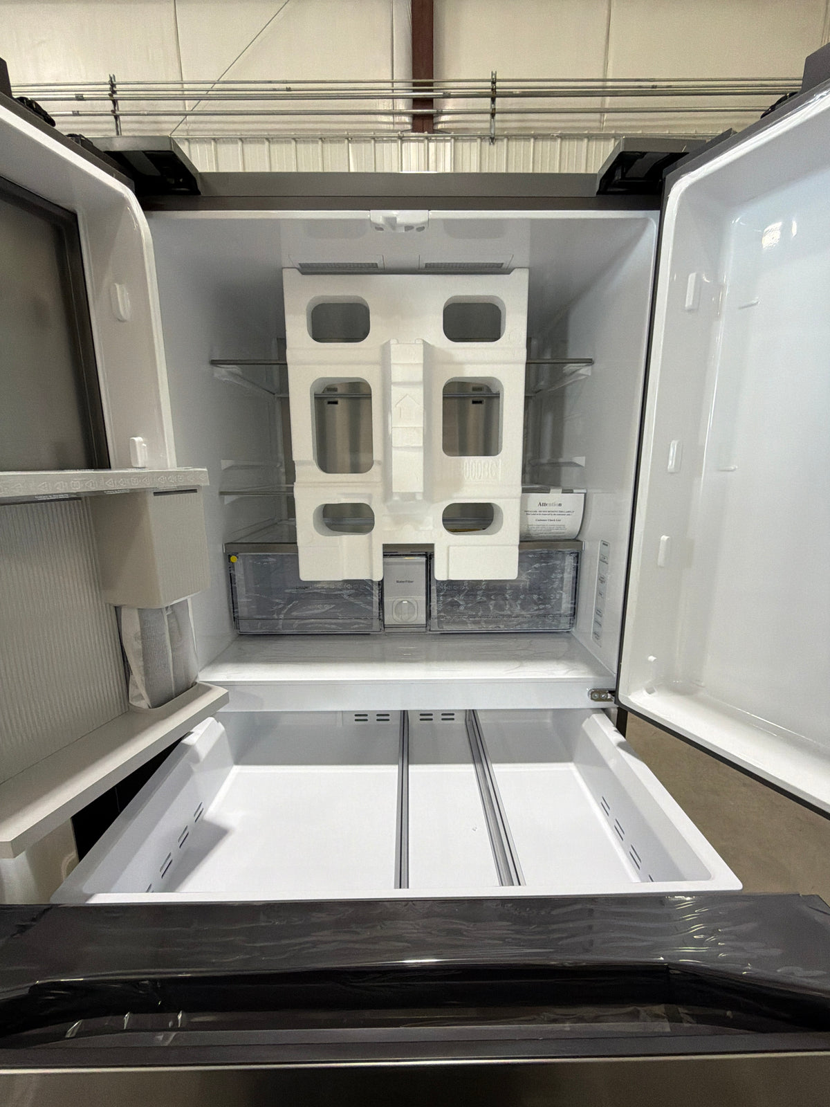 T13ID07 – RF29BB8600QLAA 28.8 Cu. Ft. 4-Door French Door Refrigerator – Samsung