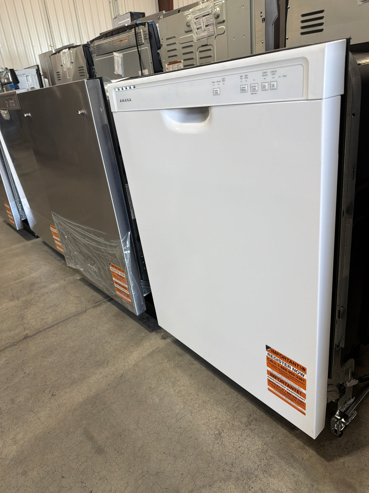 T10ID01 – ADFS2524RW 24" Built-In Dishwasher – Amana