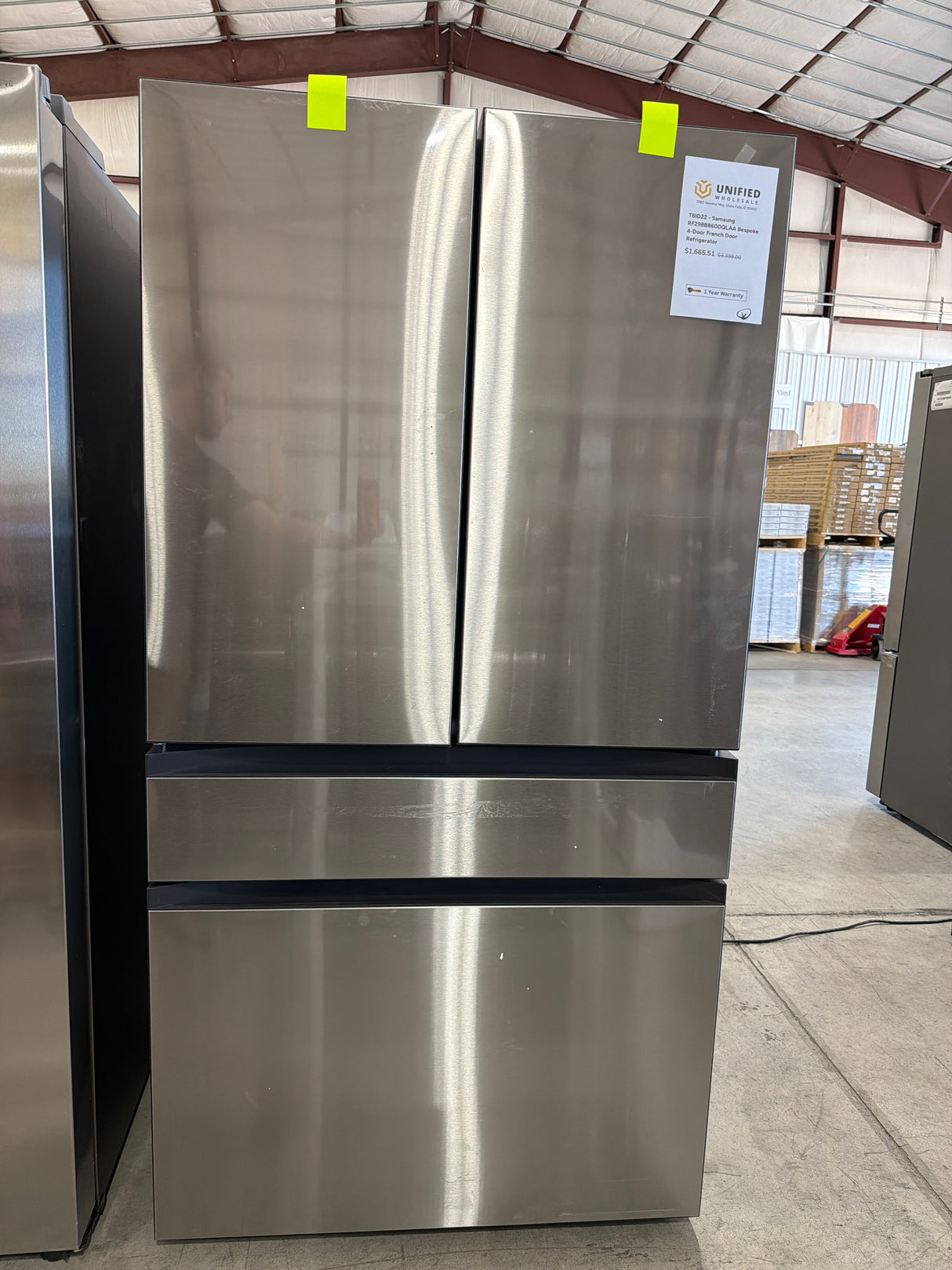 T8ID22 - Samsung RF29BB8600QLAA Bespoke 4-Door French Door Refrigerator