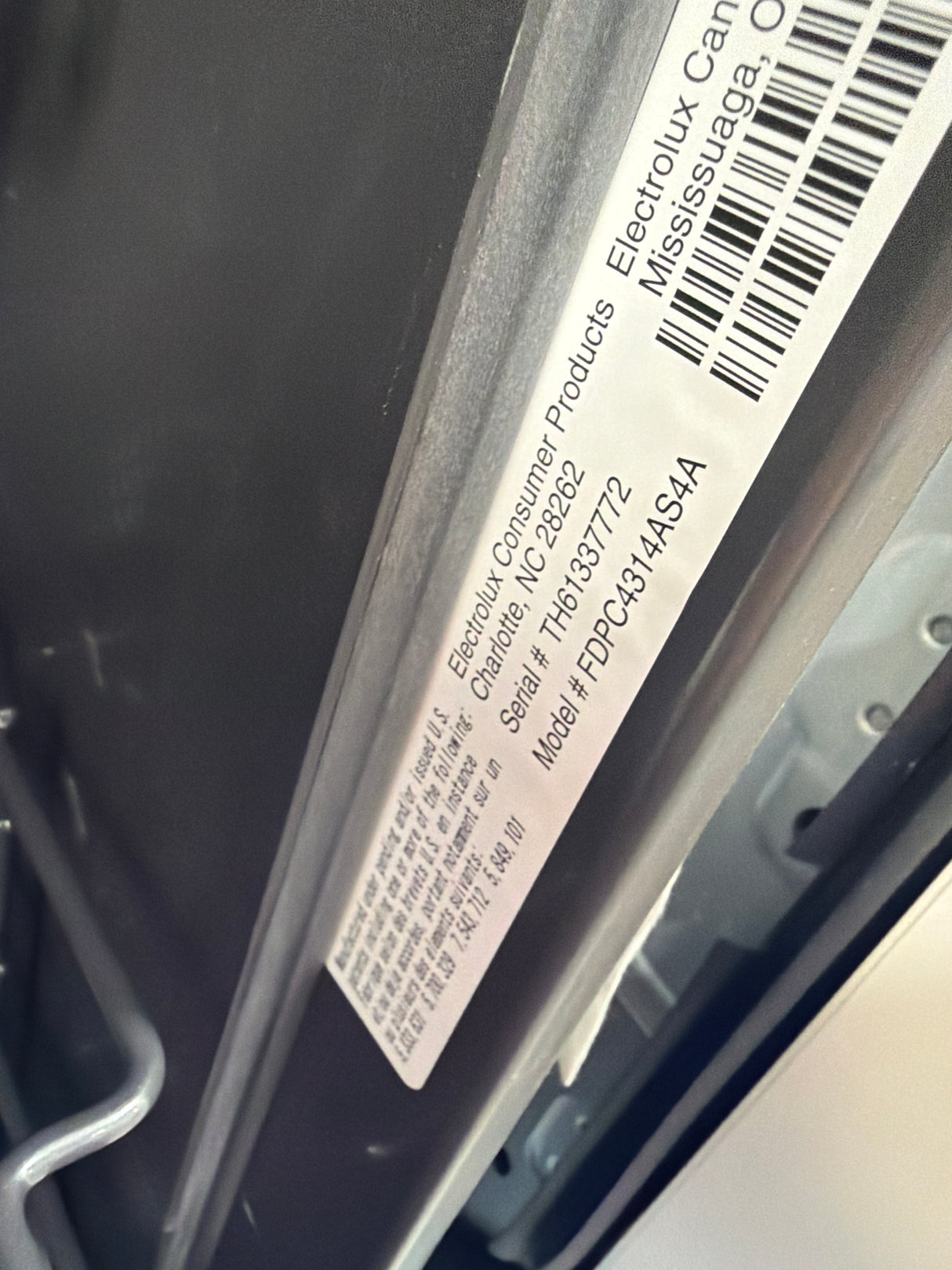 T9ID09 - Frigidaire FDPC4314AS Built-In Dishwasher