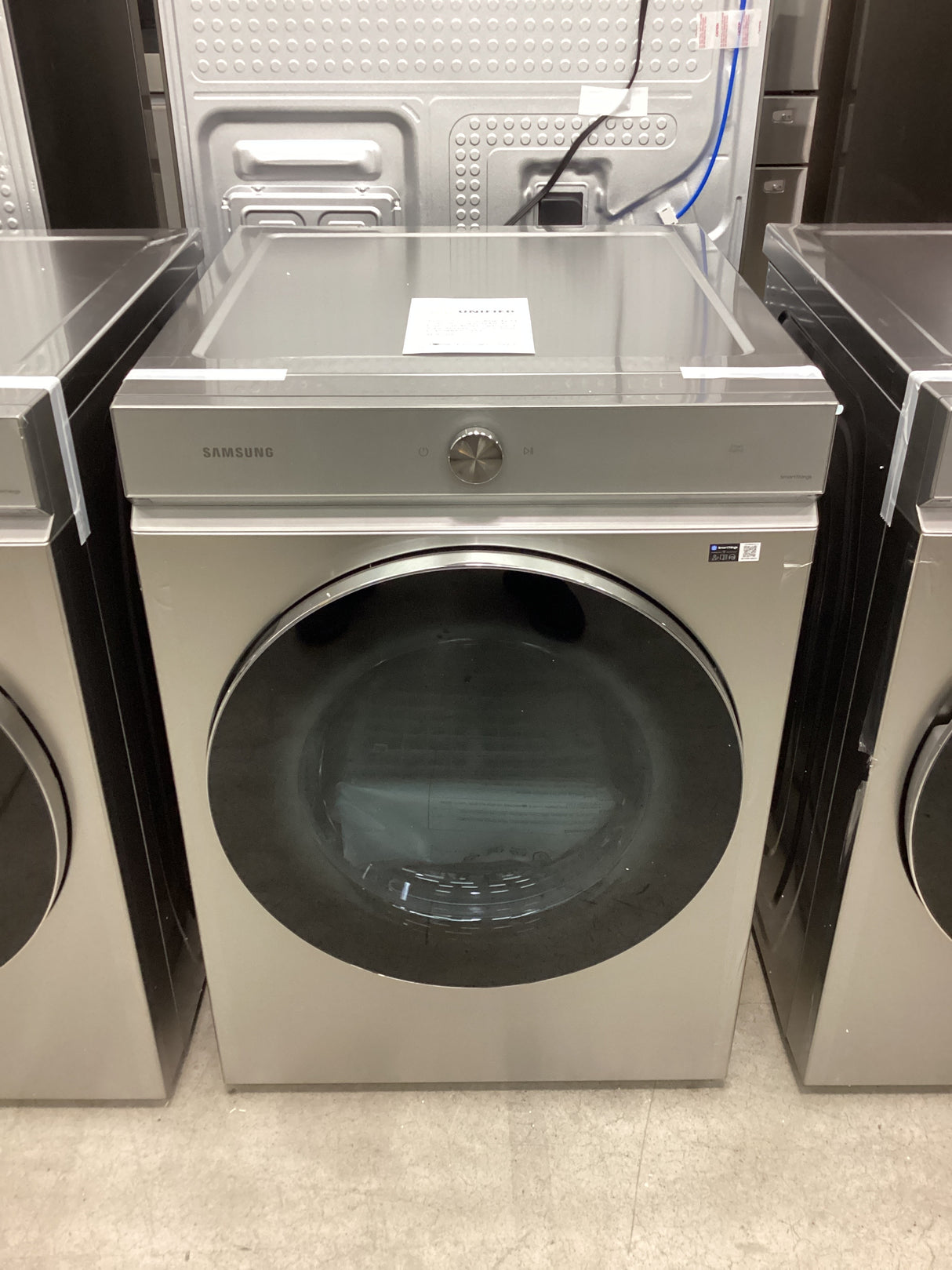 T3ID11 - Samsung - Bespoke 7.6 cu. ft. Ultra Capacity Electric Dryer with AI Optimal Dry and Super Speed Dry - Silver Steel DVE53BB8900TA3