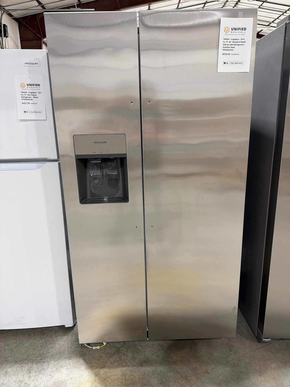 T6ID40 - Frigidaire - 25.6 Cu. Ft. 36'' Standard Depth Side by Side Refrigerator - Stainless Steel  FRSS2623AS