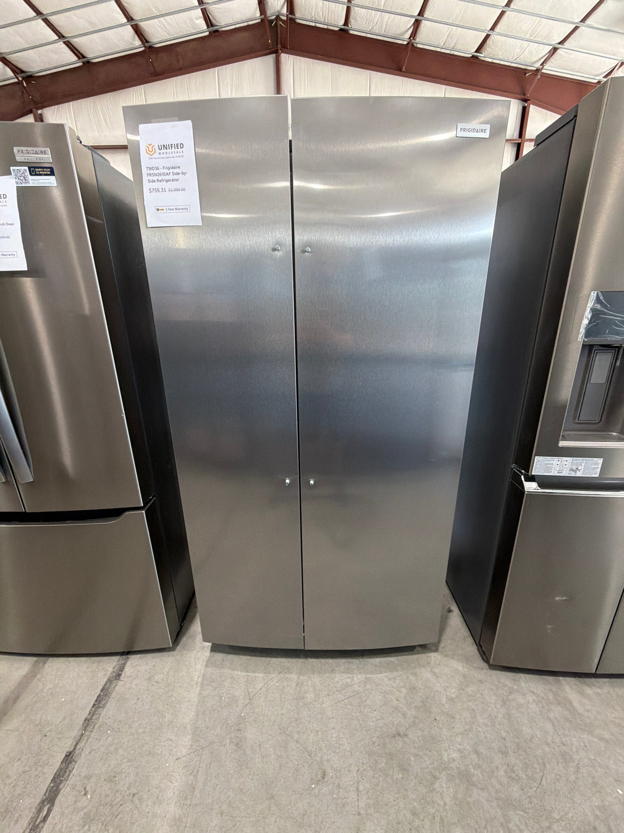T9ID36 - Frigidaire FRSN2610AF Side-by-Side Refrigerator