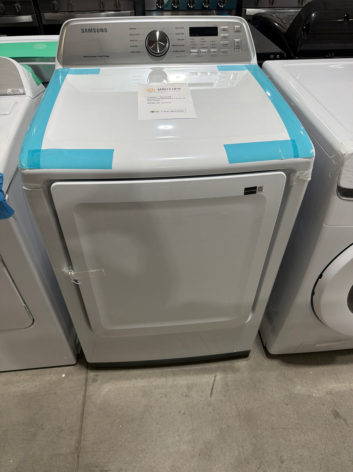 T12ID37 - Samsung DVG47CG3500WA3 7.4 cu. ft. Gas Dryer