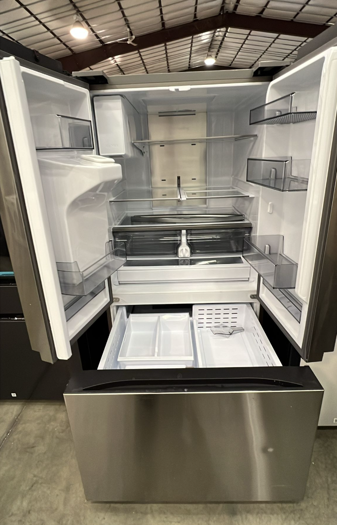RF32CG5400SRAA SAMSUNG 31 cu. ft. Mega Capacity 3-Door French Door Refrigerator with Four Types of Ice in Stainless Steel T3ID34